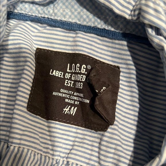 H&M Blue and White Button Down Shirt - Picture 2 of 2